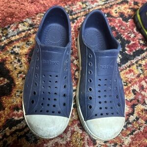 Native shoes size 2 blue white